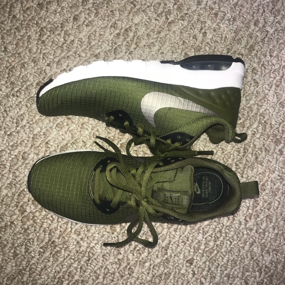 army green shoes nike